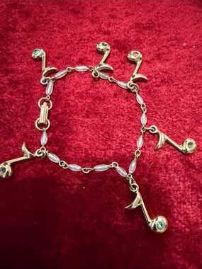 Vintage Gold-Tone Musical Note Charm Bracelet wColored Stones 7” good condition